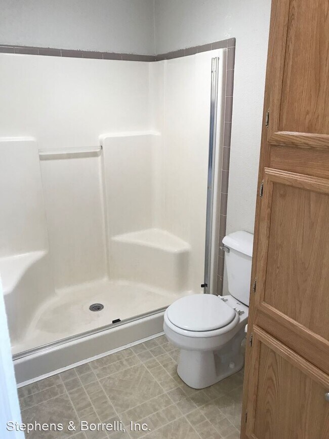 3 br, 3 bath House 3979 Orchard Road House Rental in Gustine, CA