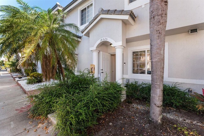 Foto del edificio - 14325 SW 121st Pl
