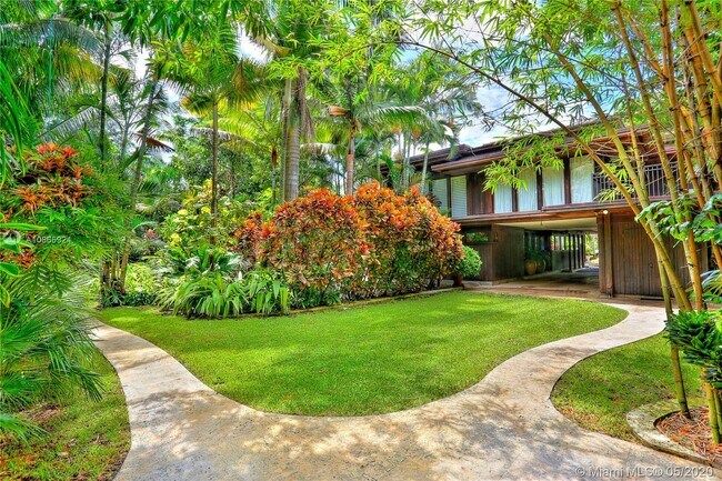 Building Photo - 5045 SW 82nd St