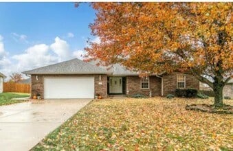 Building Photo - 708 W Bryant St