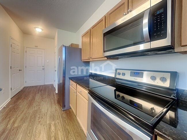 Foto del edificio - 75050 Ravenwood Dr