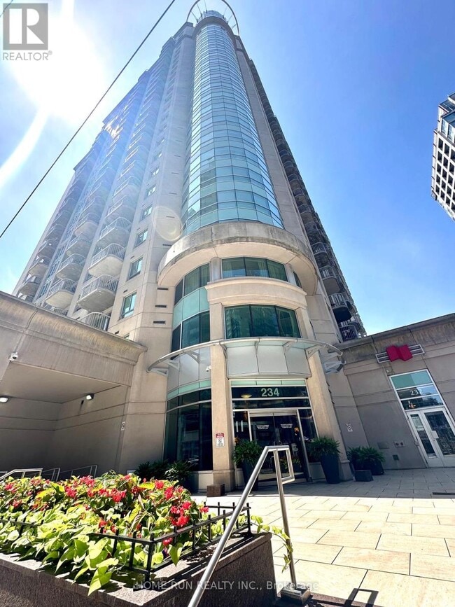 Building Photo - 234 Rideau St