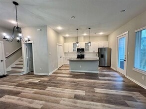 Building Photo - 6712 Parker Oaks Ln