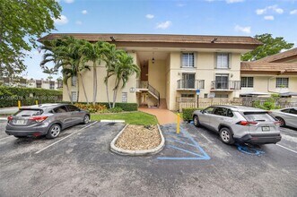 Building Photo - 8550 SW 109th Ave