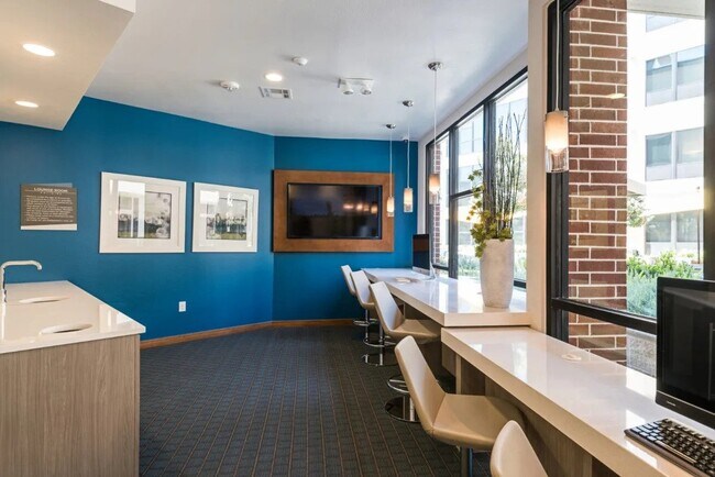 Foto del edificio - Stylish Living: Compact Spaces, Infinite I...