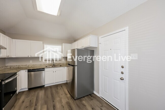 Building Photo - 6804 Cedar Shadow Dr