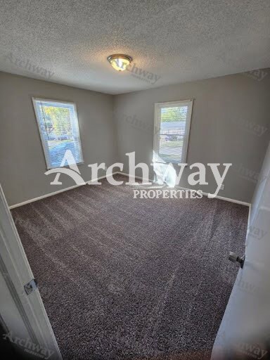 Building Photo - 907 NE 67th Pl