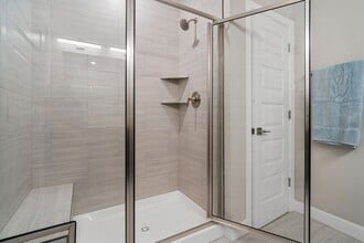Interior Photo - 102 West Crossing Apartments