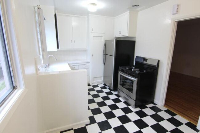Foto del edificio - 1 bedroom in Los Angeles CA 90035