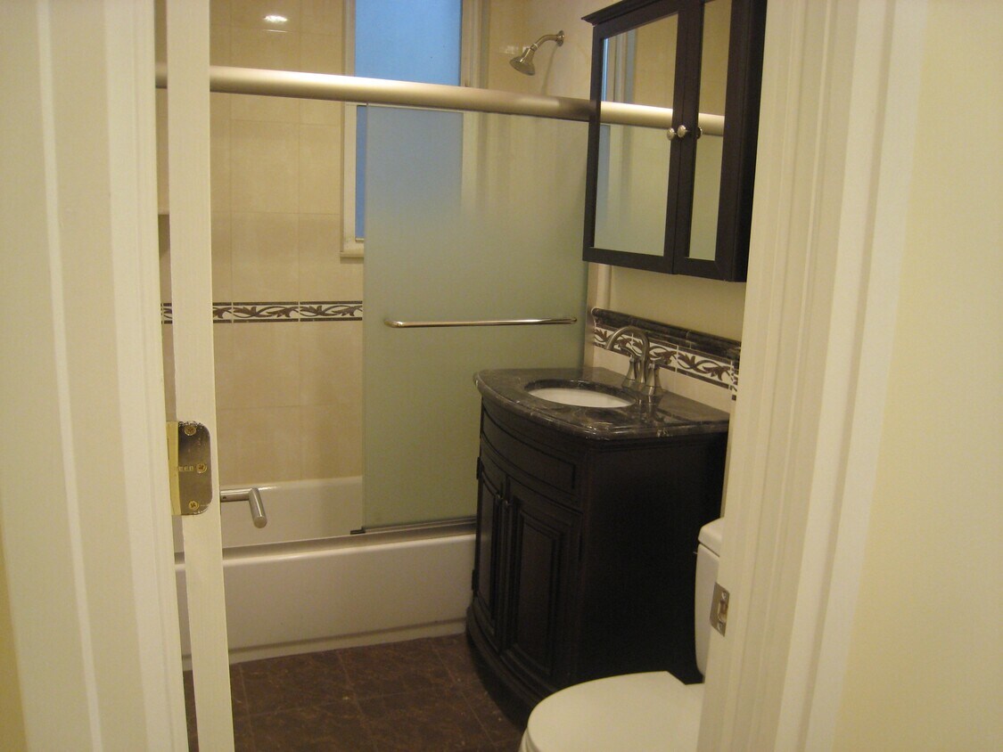 Foto del edificio - 249 95th St