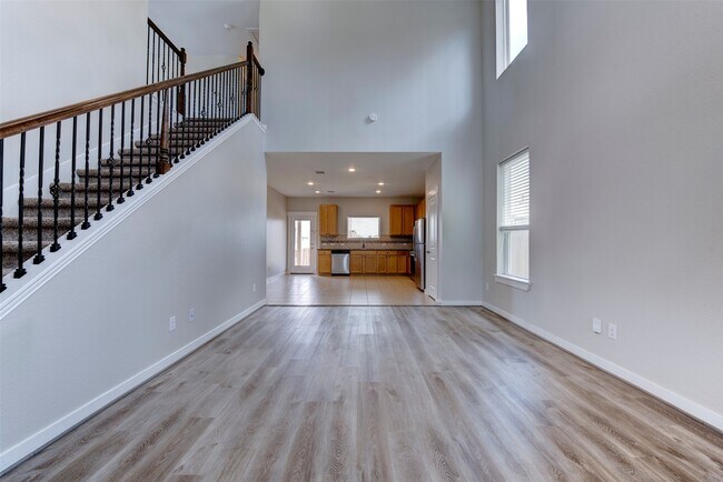 Building Photo - 40828 Mostyn Hill Dr