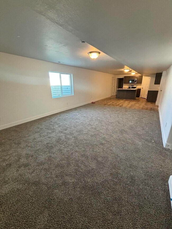 Foto del edificio - 656 Butte Ln