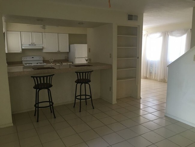 Foto del edificio - 4388 Rayfield Dr