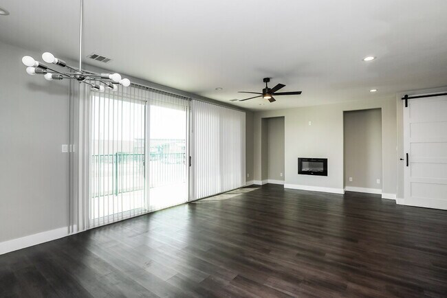 Foto del edificio - 7153 9th Hole Dr