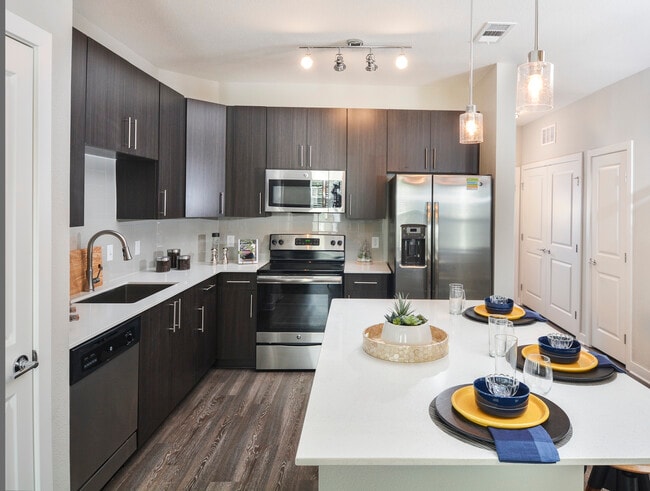 2BD, 2BA - 1120SF - Kitchen - Marvera Casselberry