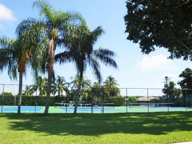 Foto del edificio - 8415 Red Wagon Ln
