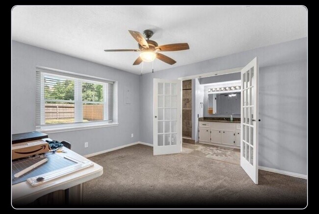 Foto del edificio - 10304 Sunset Ln