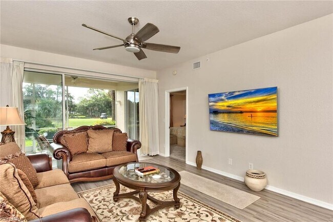 Foto del edificio - 1970 Willow Bend Cir