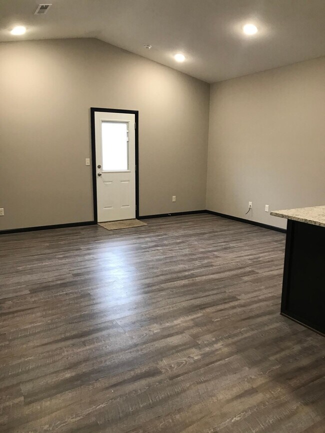 Foto del edificio - 615 N Grandstone St