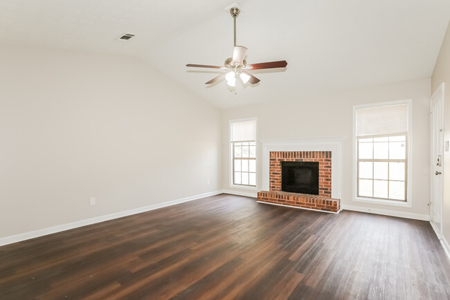 Foto del edificio - 3 Bedroom Atlanta Home