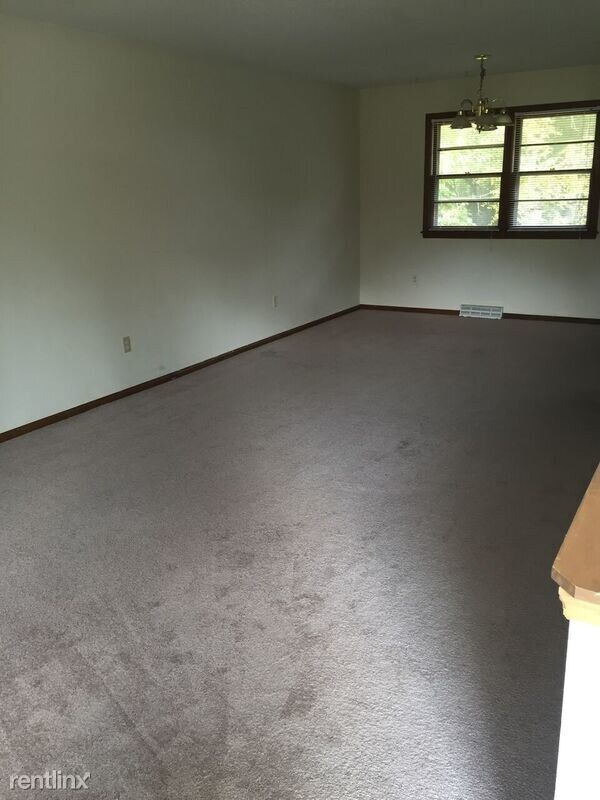 Building Photo - 1712 Garden Dr