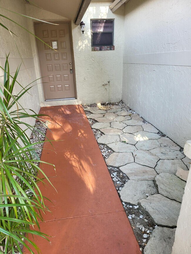 Foto del edificio - 23312 SW 53rd Ave