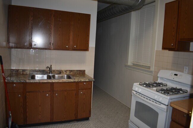 Foto del edificio - 2154 W Addison St