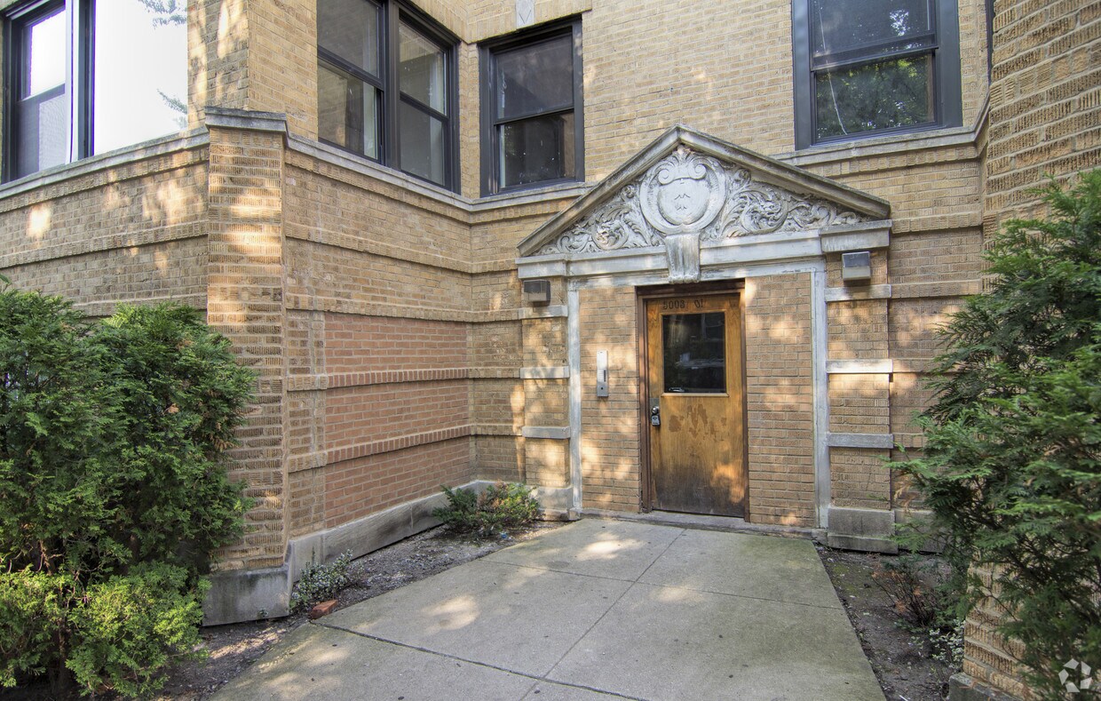 Foto del edificio - 5001 N Sawyer Ave