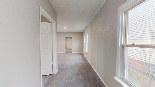 Building Photo - Clark / Fulton Area - 3 Bedroom Single Fam...