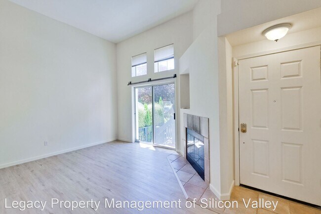 Foto del edificio - 2 br, 2.5 bath House - 333 Eaton Lane