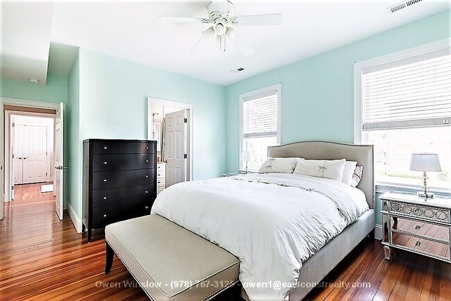 Foto del edificio - 560 Heath St