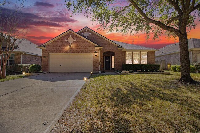 Building Photo - 2527 Old River Ln