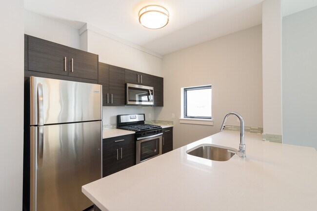 Foto del edificio - 5711 WASHINGTON St