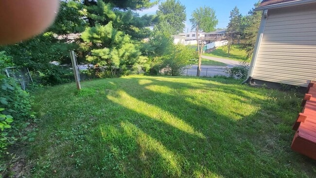 Fenced Yard - 617 Lake Park Blvd
