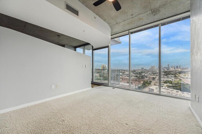 Foto del edificio - 5925 Almeda Rd