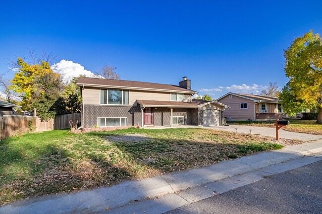 Building Photo - 7500 Teller St