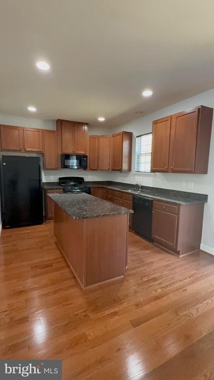 Building Photo - 2618 Glenriver Way