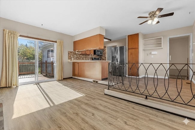 Building Photo - 4709 Stillwell Ave