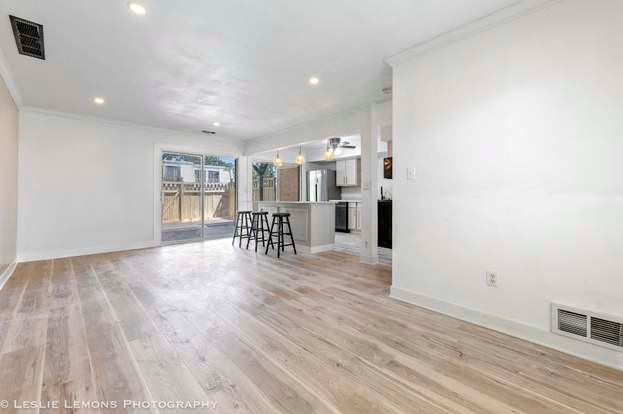 Building Photo - 657 Elm Ct