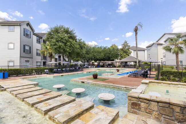 Foto del edificio - The Beverly at Shadow Lake