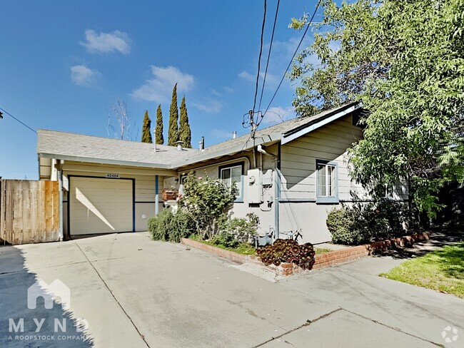Building Photo - 40464 Ditmus Ct