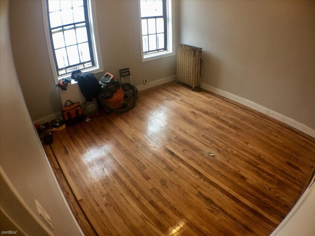 Foto del edificio - 2750 Bronx Park E