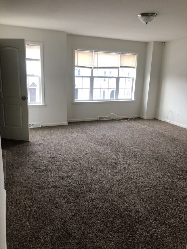 Foto del edificio - Beautiful 3 Bedroom, 2.5 Bath Townhome in Dallastown School District!