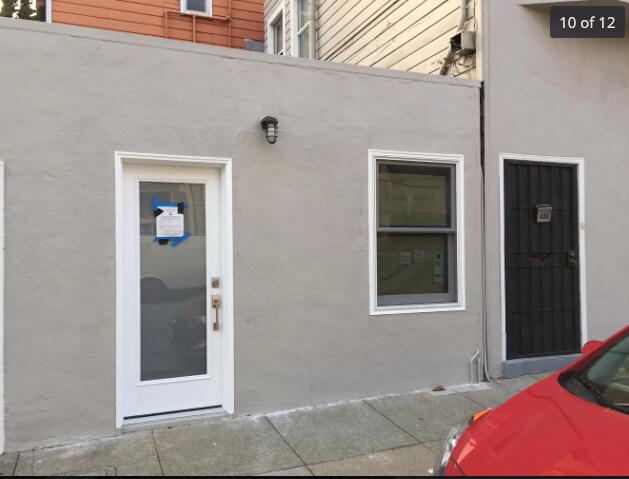 Building Photo - 406 Chenery St