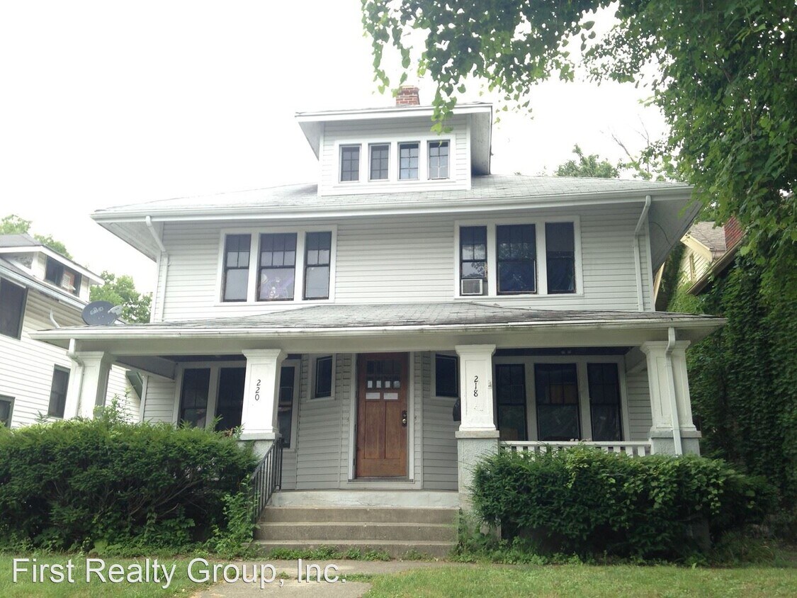 Primary Photo - 218-220 Rockwood Ave