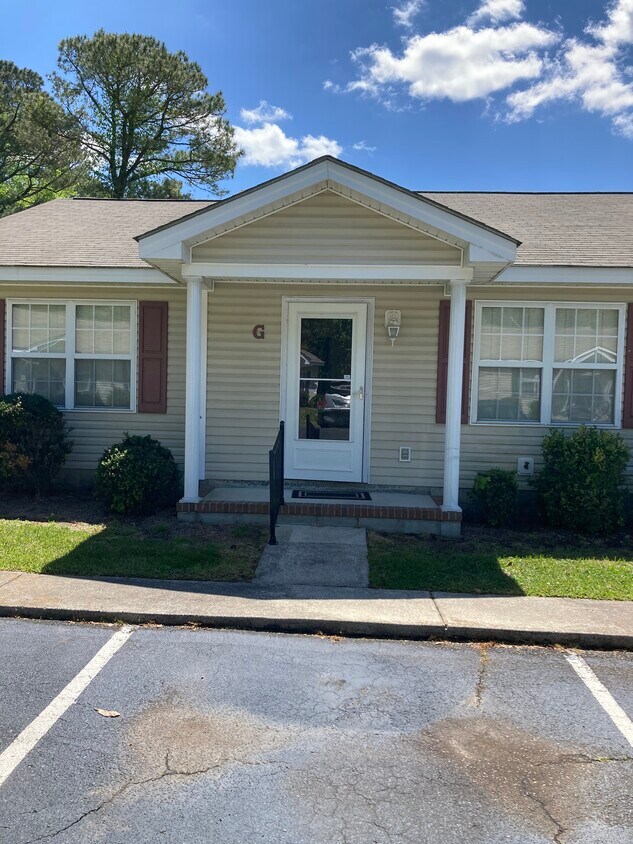 2705 Caudill Ave Unit G, Goldsboro, NC 27534 Apartments in Goldsboro