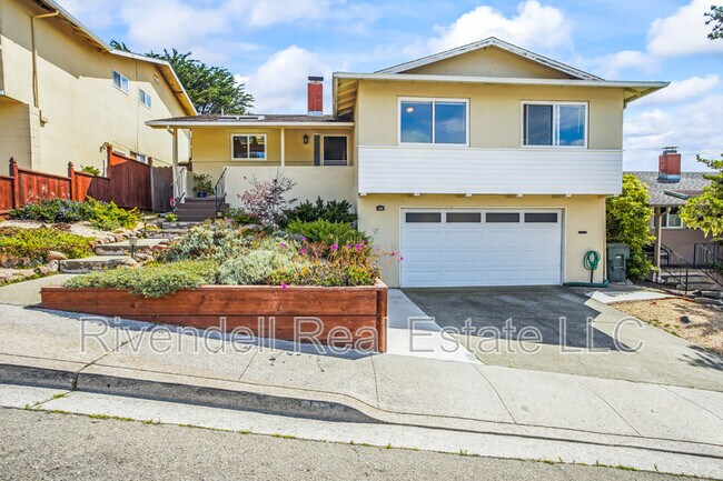 Photo - 130 Castleton Way House