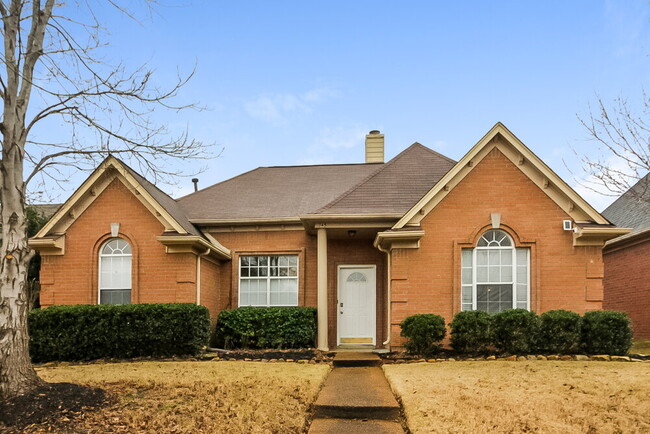 Building Photo - 745 N Sanga Rd
