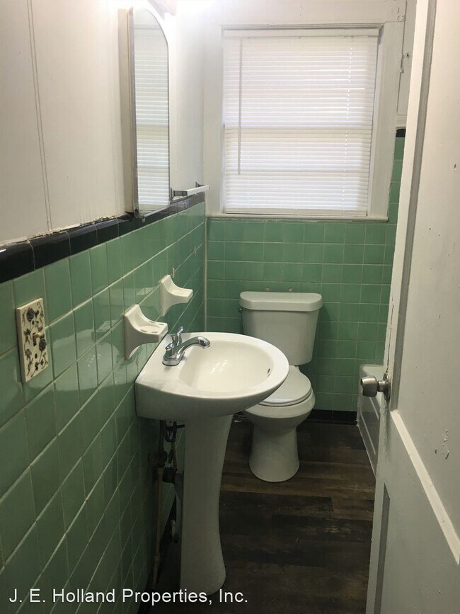 Building Photo - 3 br, 1 bath House - 10478 Theresa Drive