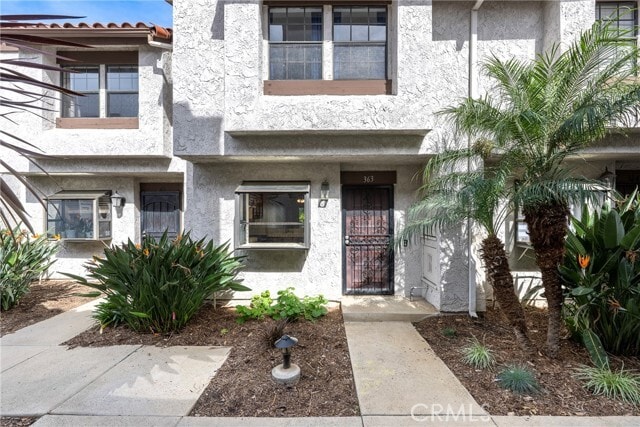 Foto del edificio - 363 Molokai Dr